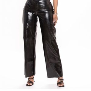 NWT Faux leather pants